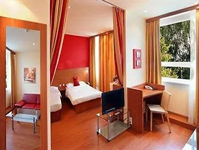 Nexto Dormero 4*