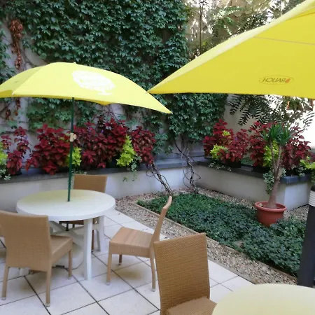 Nexto Dormero מלון 4*