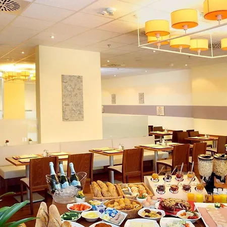 Nexto Dormero 4* Budapest