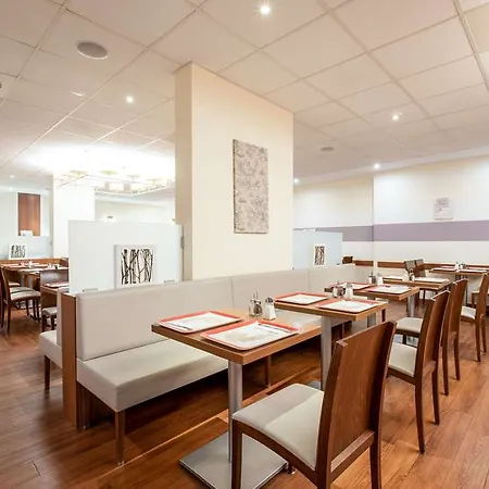 Nexto Dormero 4* Budapest